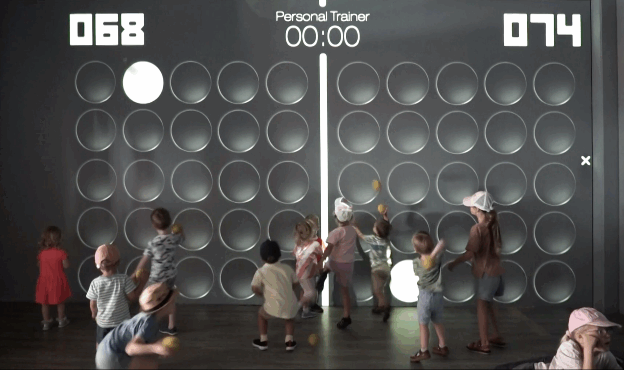 Initi Playground interaktív fal Point játék